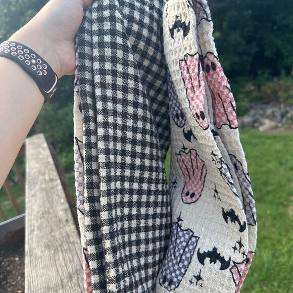 NEW SET OF 3 Goblin & Ghoul Halloween Hand Towels Pastel Ghosts Bats Checkers - Picture 3 of 4